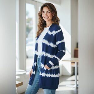 CARRE NOIR STRIPE CARDIGAN NAVY AND WHITE SIZE MEDIUM EUC